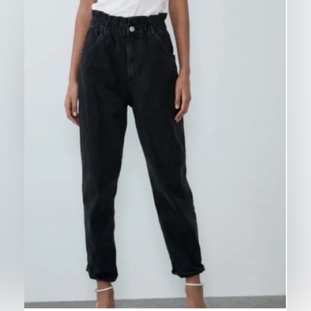 Zara Black Ankle Cropped Jeans